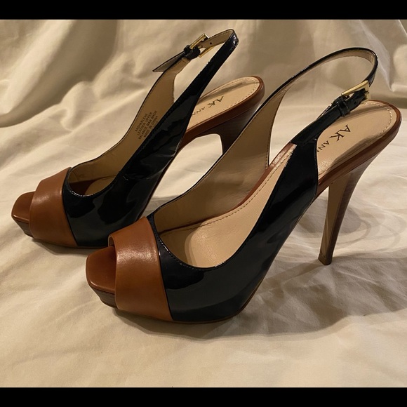 Anne Klein Multicolored Heels - Picture 2 of 3